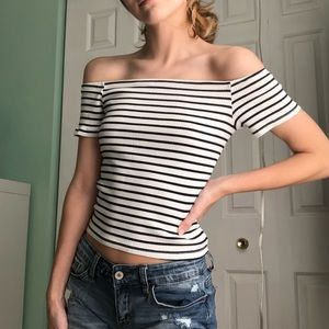 Off the Shoulder Ribbed Striped Top / H&M